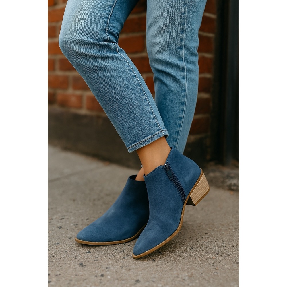 Simply‎ Vera Vera Wang Womens Ankle Booties Blue Wedge Heel Boots Size 7.5